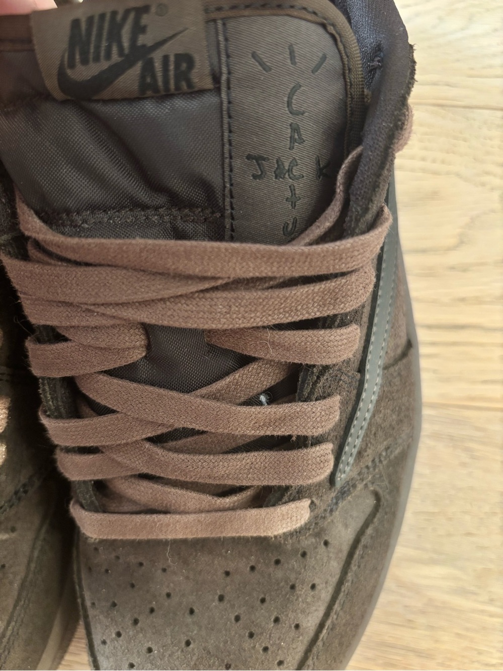 Nike Men’s Dark Brown Travis Scott Jordan 1 Low-Top Suede Sneakers - Picture 3 of 8